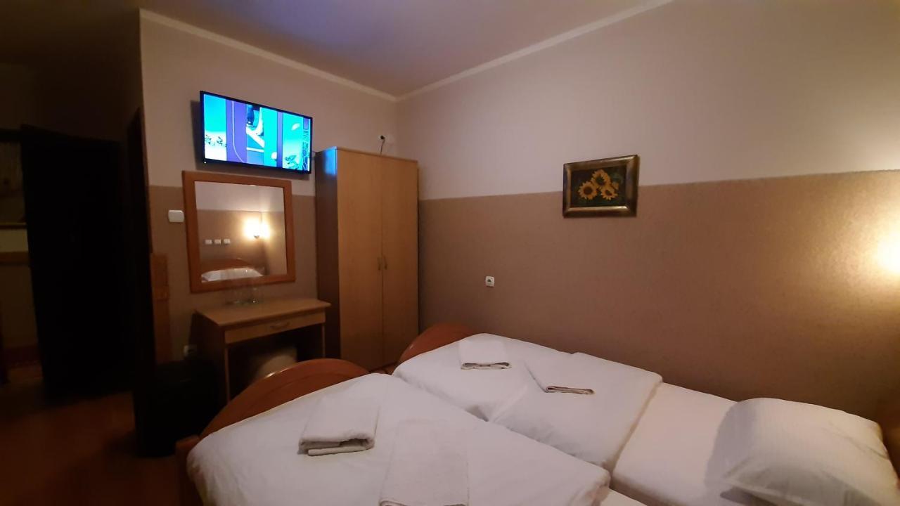 Vila Madams - Palic-Serbia Ngoại thất bức ảnh